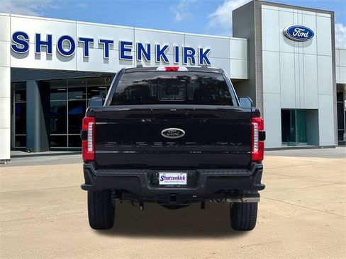 New 2026 Ford F250 Lariat w/ Black Appearance Package image 7