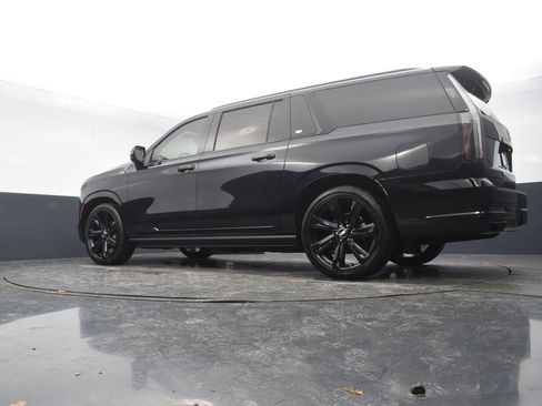 Certified 2025 Cadillac Escalade ESV Sport Platinum image 58