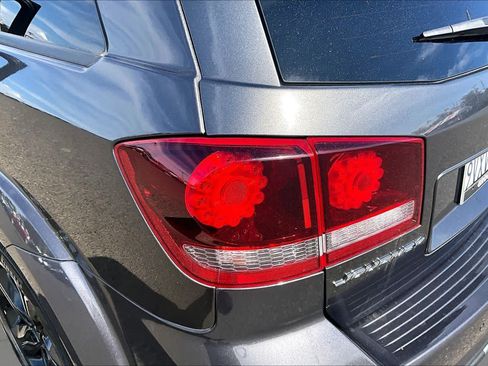 Used 2020 Dodge Journey Crossroad FWD image 28