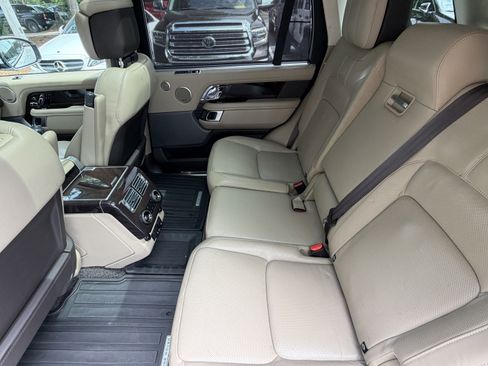 Used 2019 Land Rover Range Rover Long Wheelbase Supercharged AWD/4WD image 31