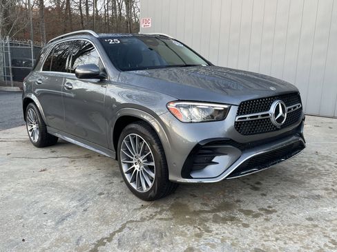 Certified 2025 Mercedes-Benz GLE 350 4MATIC image 4