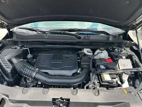 Used 2025 Chevrolet Blazer LT FWD image 27