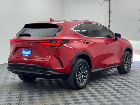 Used 2025 Lexus NX 250 FWD w/ Towing Package (2000 Lbs) image 8