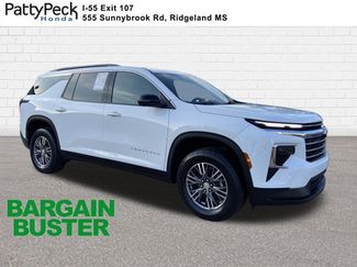 Used 2024 Chevrolet Traverse LT FWD video 1