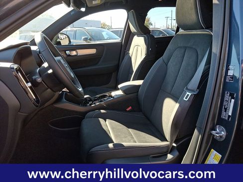 New 2026 Volvo XC40 B5 Ultra w/ Protection Package Premier image 10