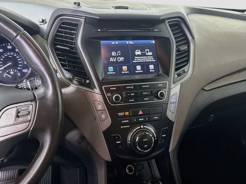 Used 2017 Hyundai Santa Fe Sport FWD image 18