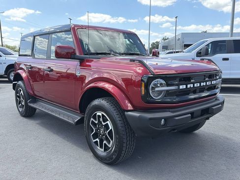 New 2026 Ford Bronco Outer Banks AWD/4WD image 2