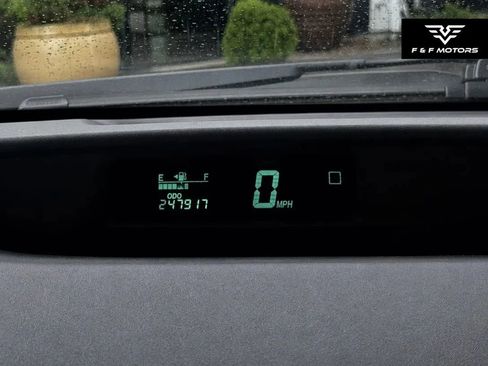 Used 2005 Toyota Prius FWD image 10