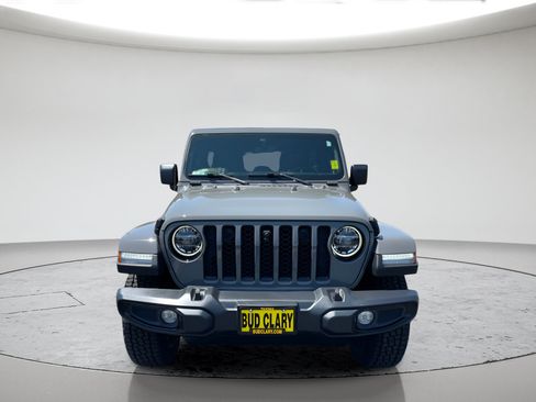 Used 2022 Jeep Wrangler Unlimited Sahara AWD/4WD image 8