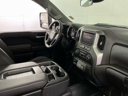 Used 2024 Chevrolet Silverado 3500 W/T image 30