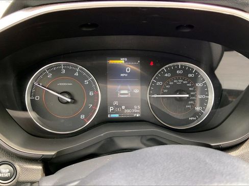 Used 2023 Subaru Crosstrek 2.5i Limited AWD/4WD image 12