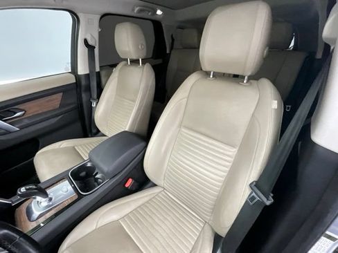 Used 2021 Land Rover Discovery Sport SE AWD/4WD image 7