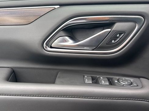 Used 2023 GMC Yukon XL SLE w/ Gmc Pro Safety Plus Package image 11