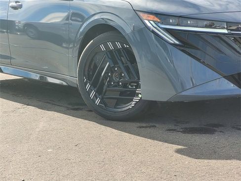 New 2026 Nissan Sentra SR image 2