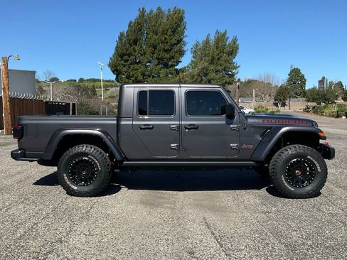 Used 2021 Jeep Gladiator Rubicon image 7