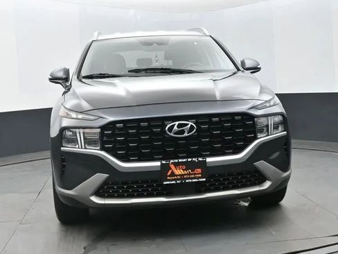 Used 2023 Hyundai Santa Fe SEL image 3