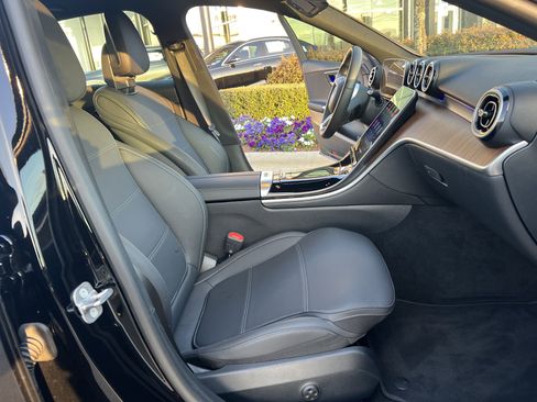 Used 2025 Mercedes-Benz C 300 Sedan image 35