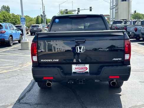 Certified 2023 Honda Ridgeline Black Edition image 10