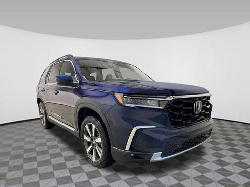 New 2025 Honda Pilot Touring image 7