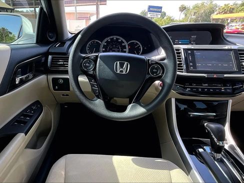 Used 2016 Honda Accord EX image 5
