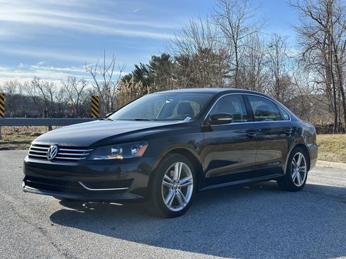 Used 2014 Volkswagen Passat 2.5 SE image 3