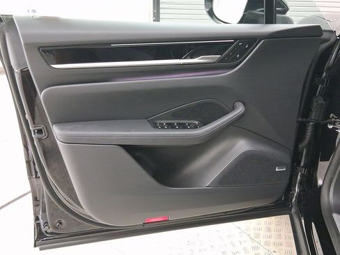 New 2025 Porsche Macan 4S Electric image 21