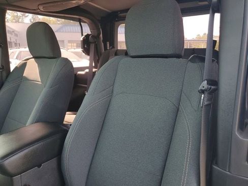 Certified 2025 Jeep Wrangler Sport image 17