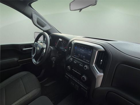 Used 2022 Chevrolet Silverado 2500 LT AWD/4WD image 14