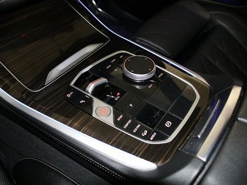 Used 2024 BMW X5 xDrive40i image 24