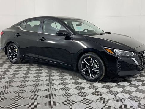 New 2025 Nissan Sentra SV image 2