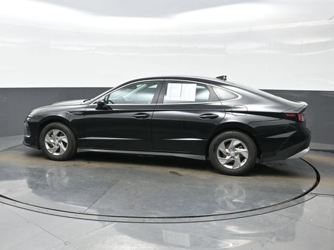 Used 2025 Hyundai Sonata SE image 3