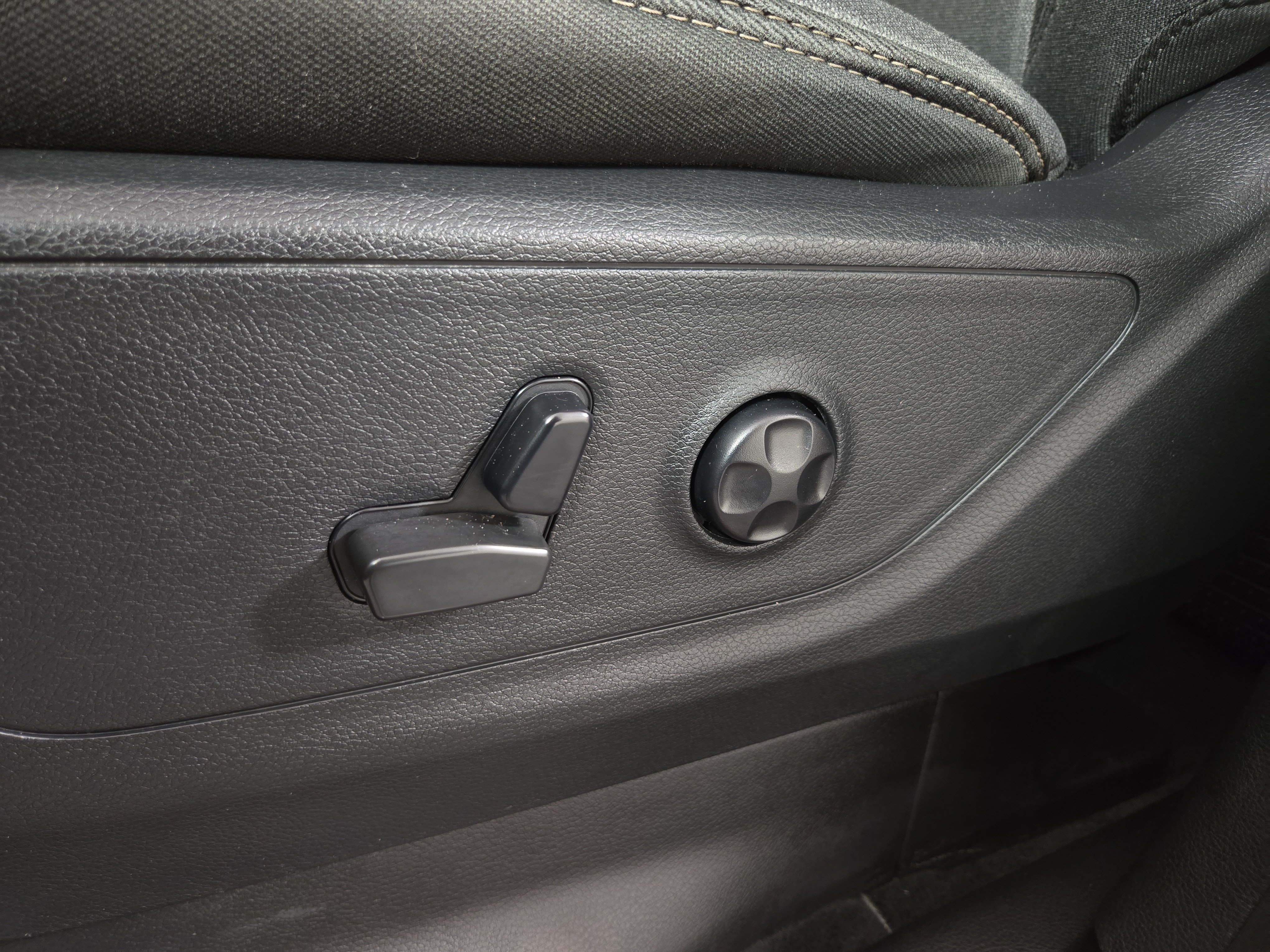 Used 2021 RAM 1500 Big Horn AWD/4WD image 30