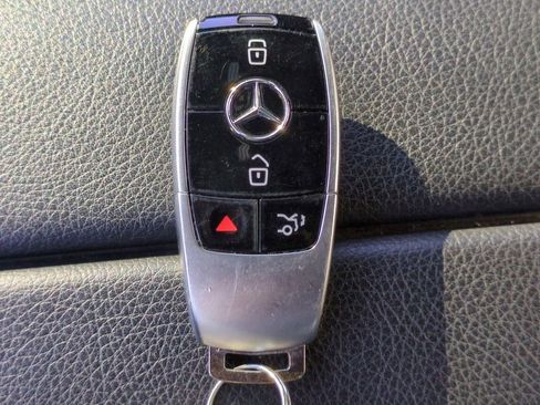 Used 2019 Mercedes-Benz E 450 4MATIC Sedan image 31