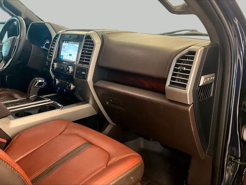 Used 2018 Ford F150 King Ranch w/ Equipment Group 601A Luxury AWD/4WD image 17