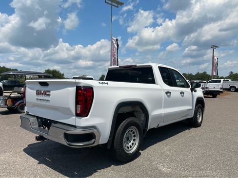 Used 2021 GMC Sierra 1500 4x4 Double Cab w/ Convenience Package image 5