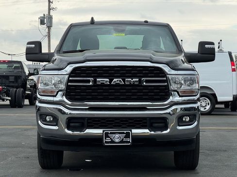 Used 2024 RAM 2500 Big Horn w/ Bed Utility Group image 3