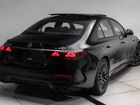 New 2026 Mercedes-Benz E 53 AMG e 4MATIC Sedan image 3