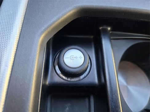 Used 2017 Land Rover Range Rover Evoque HSE Dynamic image 30