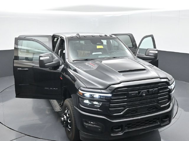 New 2026 RAM 3500 Laramie AWD/4WD image 53