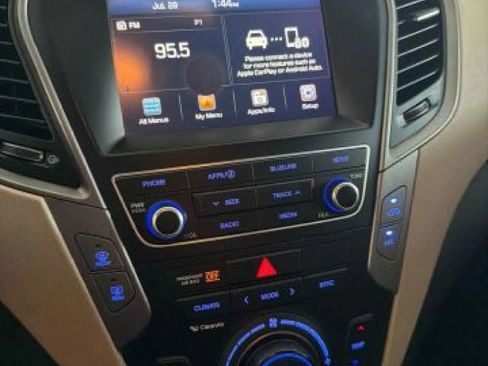Used 2017 Hyundai Santa Fe Sport FWD image 5
