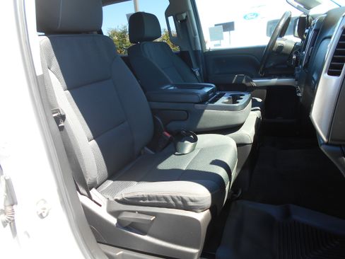 Used 2018 Chevrolet Silverado 2500 LT AWD/4WD image 11