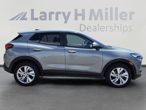 Used 2025 Buick Encore GX Preferred FWD image 6