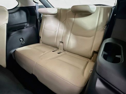 Used 2019 MAZDA CX-9 Touring w/ Touring Premium Package FWD image 30