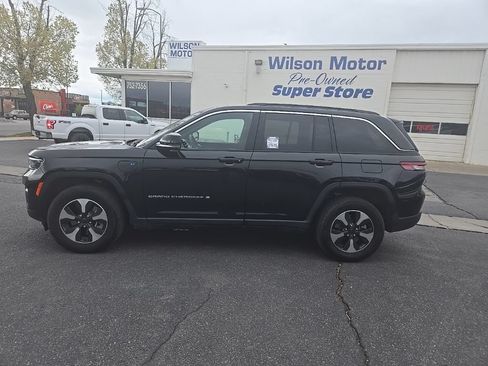 Used 2024 Jeep Grand Cherokee Limited 4xe AWD/4WD image 8