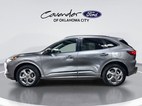 Used 2023 Ford Escape ST-Line AWD/4WD image 5