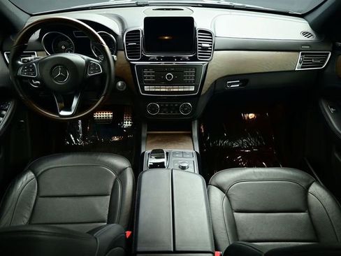 Used 2017 Mercedes-Benz GLE 43 AMG 4MATIC image 35