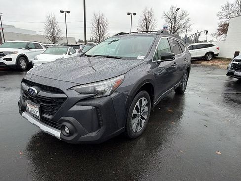 Used 2024 Subaru Outback Limited image 1