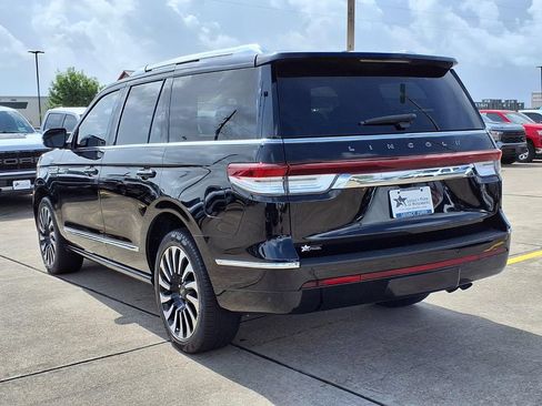 Used 2024 Lincoln Navigator Black Label AWD/4WD image 4
