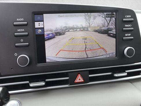 New 2026 Hyundai Elantra SEL Sport FWD image 18