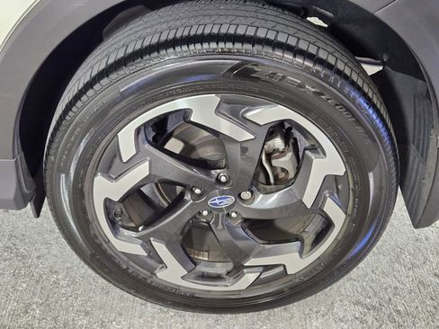 Used 2023 Subaru Crosstrek 2.5i Limited w/ Popular Package #4 image 13